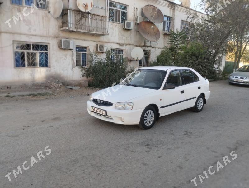 Hyundai Accent 2002 - 35 000 TMT - Дашогуз - img 3
