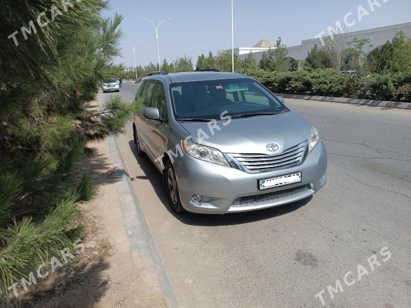 Toyota Sienna 2016 - 345 000 TMT - Ашхабад - img 4