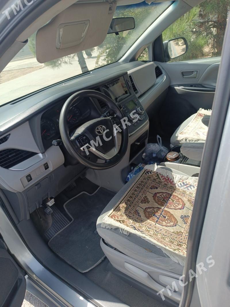 Toyota Sienna 2016 - 345 000 TMT - Ашхабад - img 3