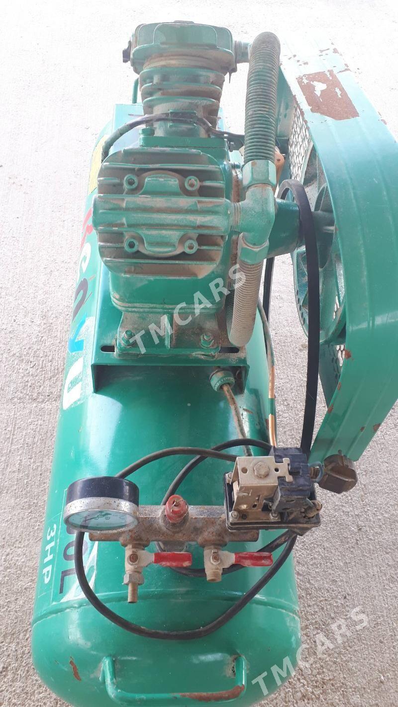 KOMPRESDOR 100LT - Änew - img 6