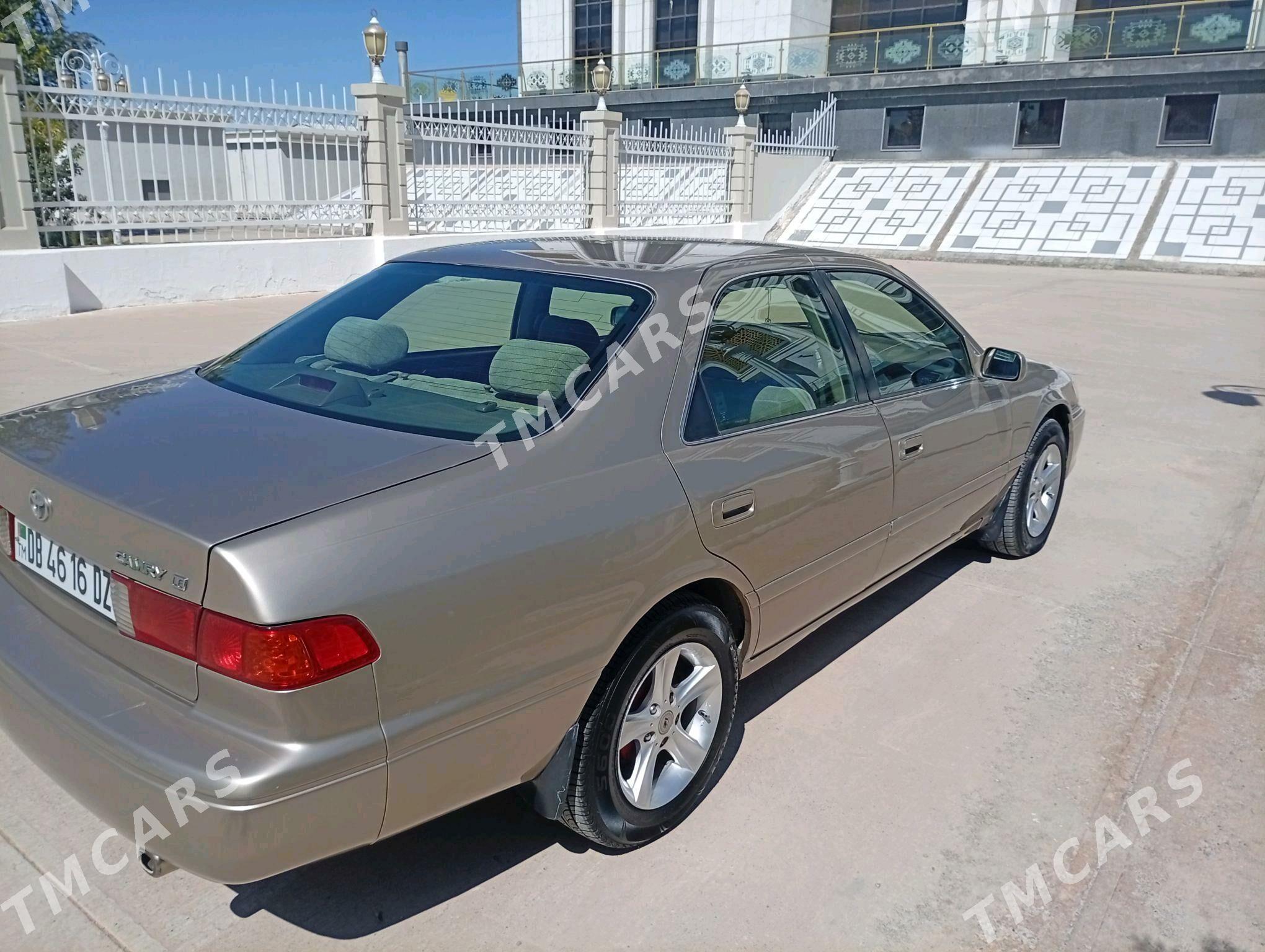 Toyota Camry 2000 - 150 000 TMT - Дашогуз - img 4