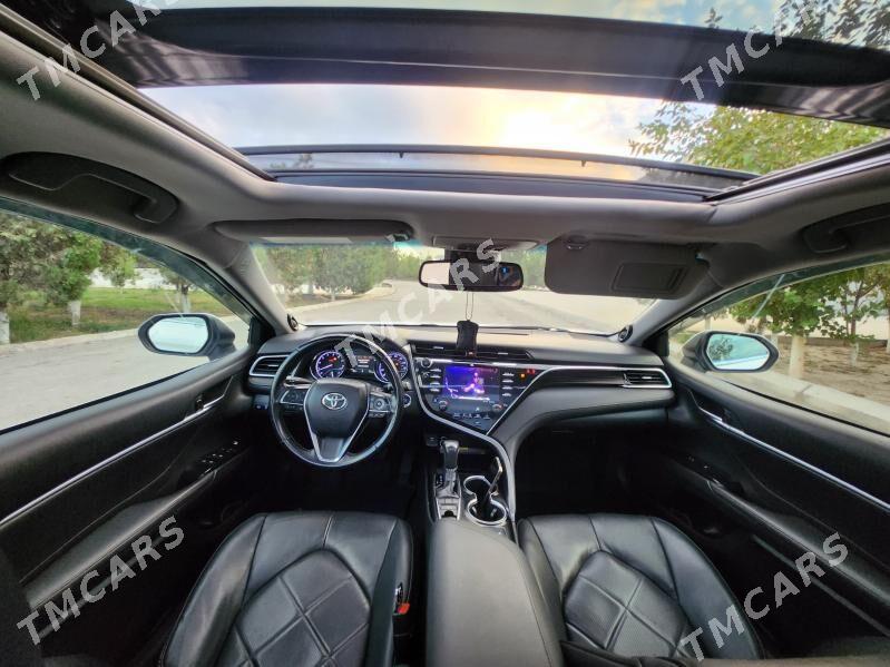 Toyota Camry 2018 - 395 000 TMT - Daşoguz - img 8
