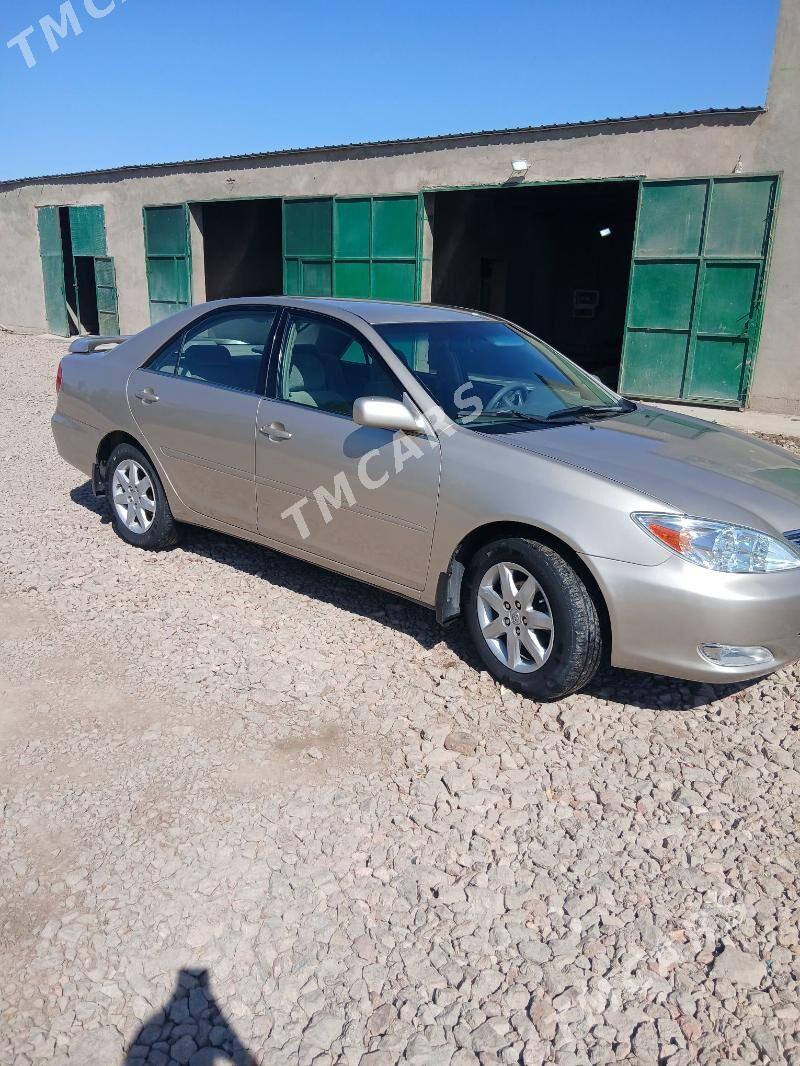 Toyota Camry 2002 - 158 000 TMT - Дашогуз - img 9