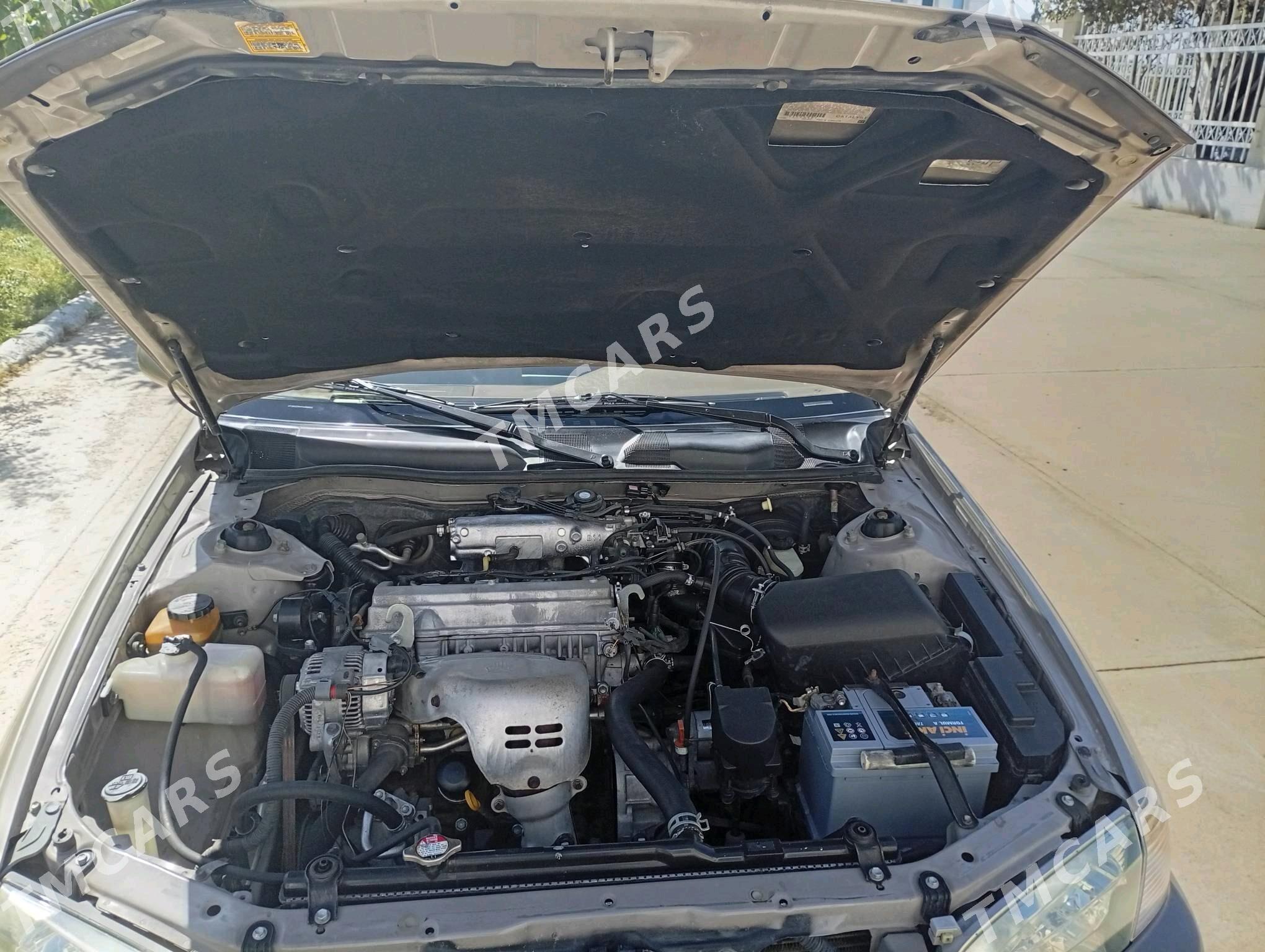 Toyota Camry 2000 - 150 000 TMT - Дашогуз - img 10