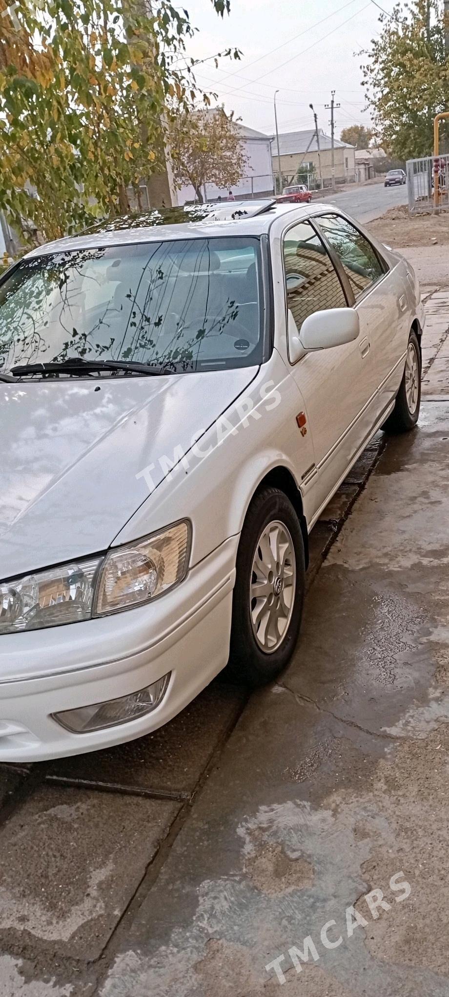 Toyota Camry 2001 - 200 000 TMT - Байрамали - img 3