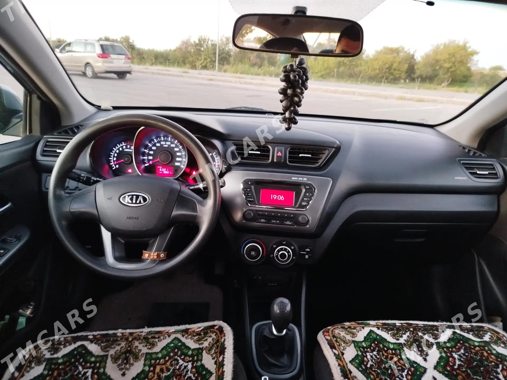 Kia Rio 2012 - 130 000 TMT - Фарап - img 7