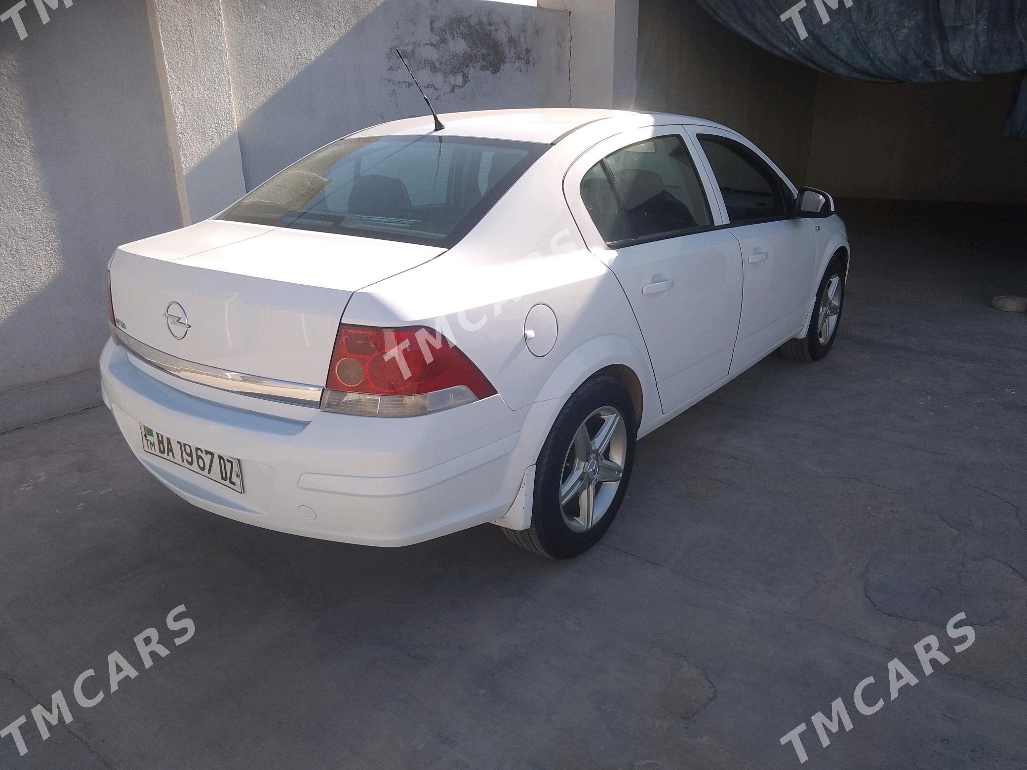 Opel Astra 2010 - 110 000 TMT - Дашогуз - img 3