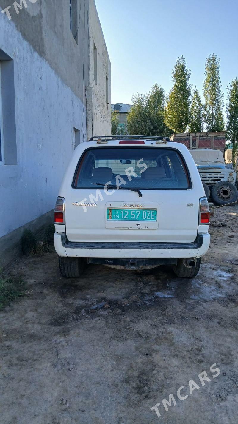 Toyota 4Runner 1999 - 75 000 TMT - Кёнеургенч - img 4