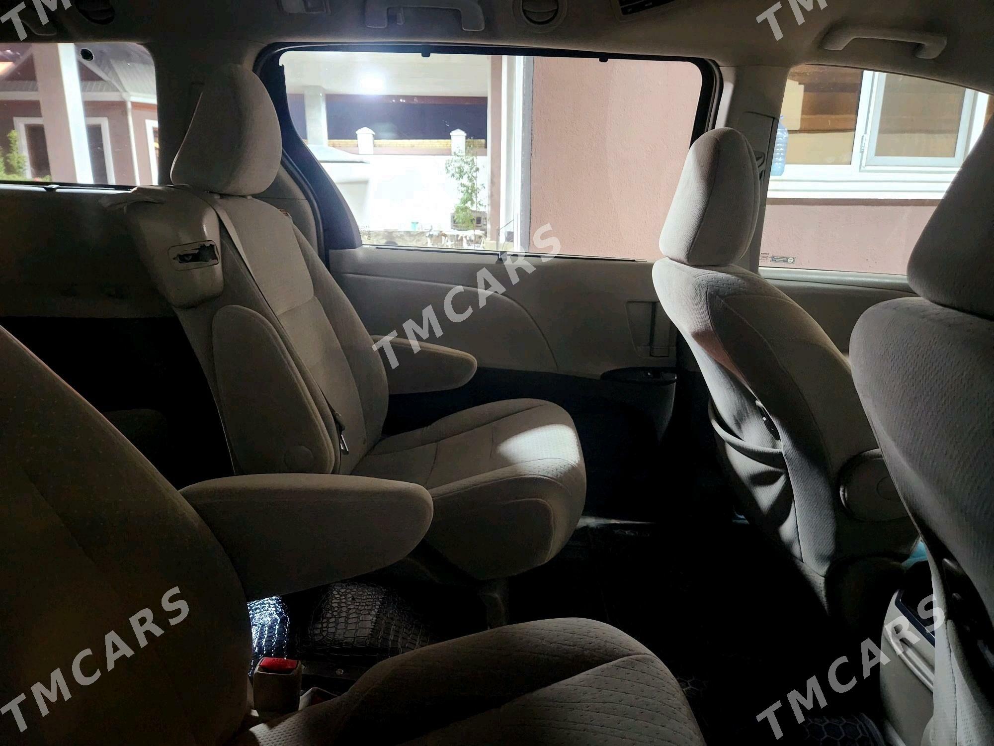 Toyota Sienna 2016 - 350 000 TMT - Мары - img 2