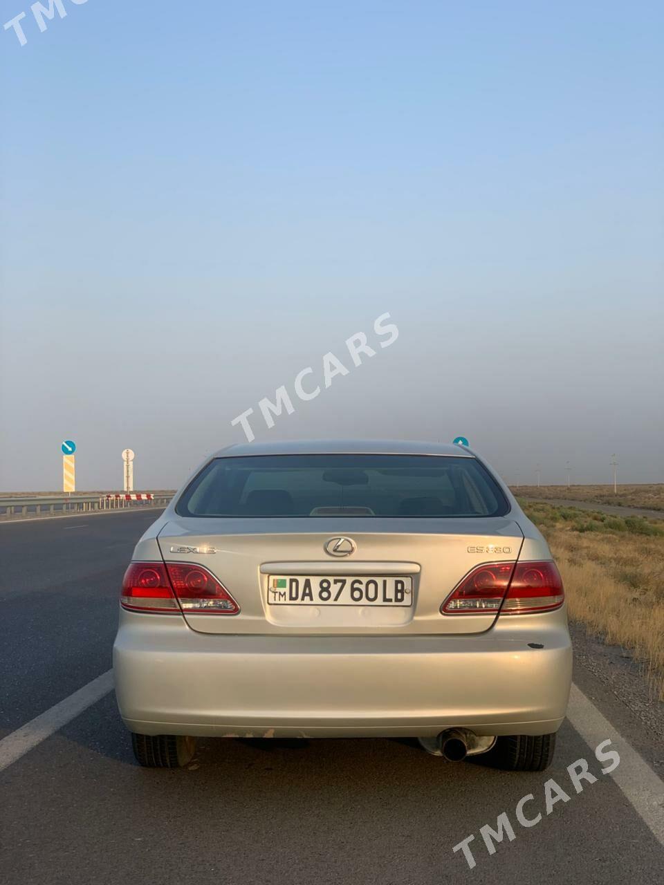 Lexus ES 330 2004 - 210 000 TMT - Сакар - img 4