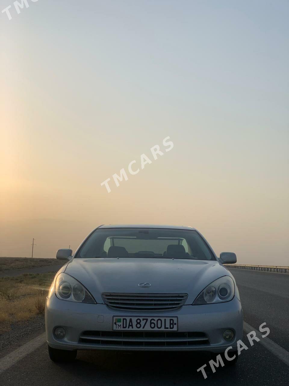 Lexus ES 330 2004 - 210 000 TMT - Сакар - img 5