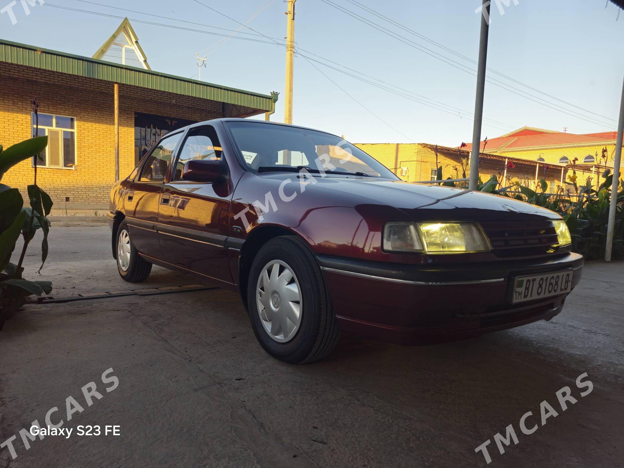 Opel Vectra 1993 - 47 000 TMT - Чарджоу - img 9
