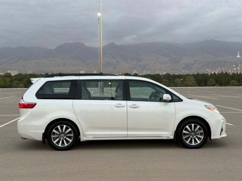 Toyota Sienna 2016 - 440 000 TMT - Aşgabat - img 5