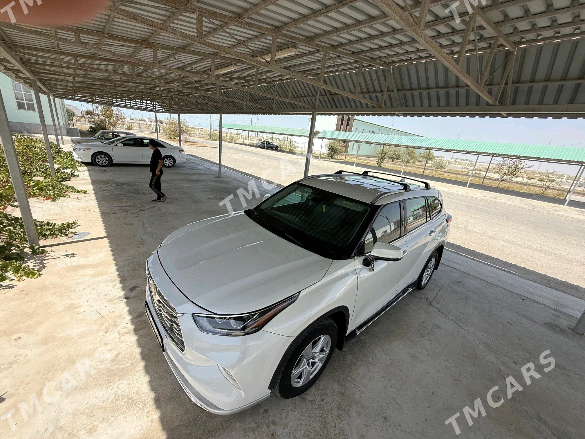 Toyota Highlander 2021 - 480 000 TMT - Эсенгулы - img 7