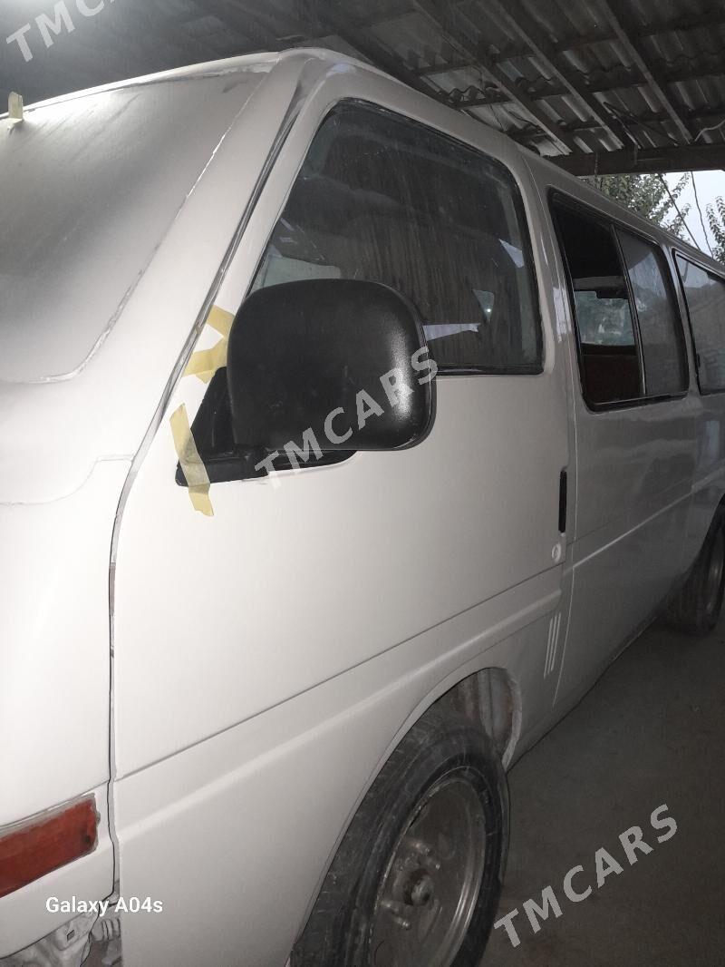 Toyota Hiace 1995 - 60 000 TMT - Теджен - img 2