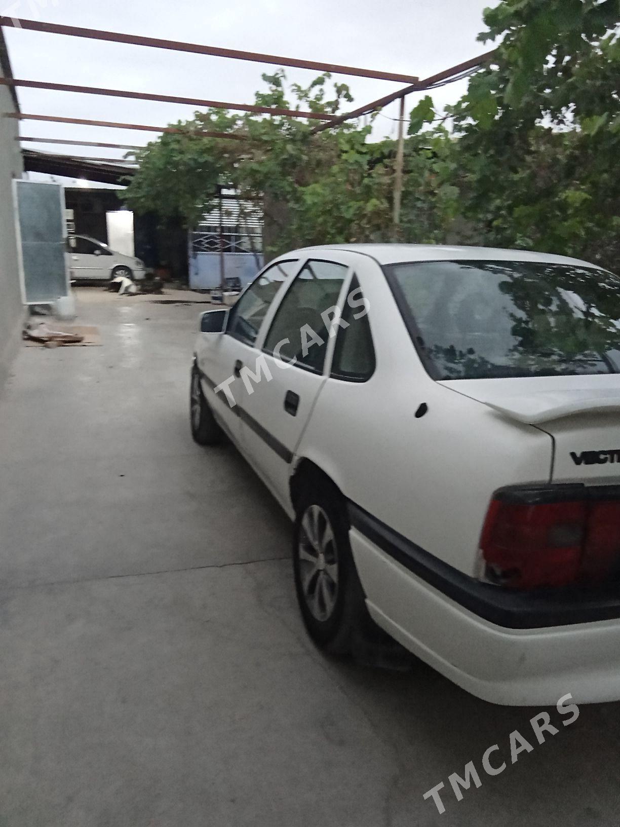Opel Vectra 1995 - 43 000 TMT - Бахарден - img 3