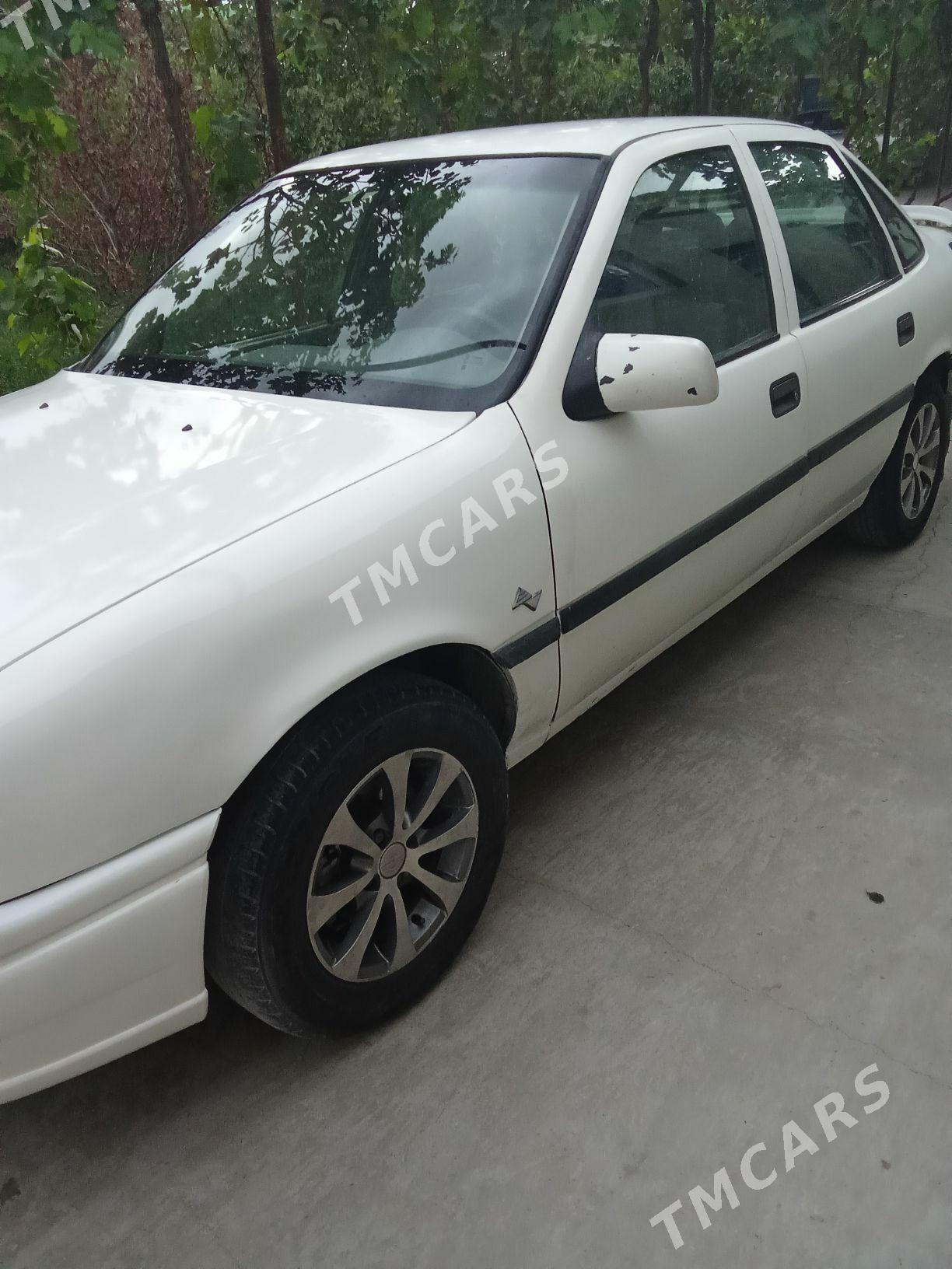 Opel Vectra 1995 - 43 000 TMT - Бахарден - img 4