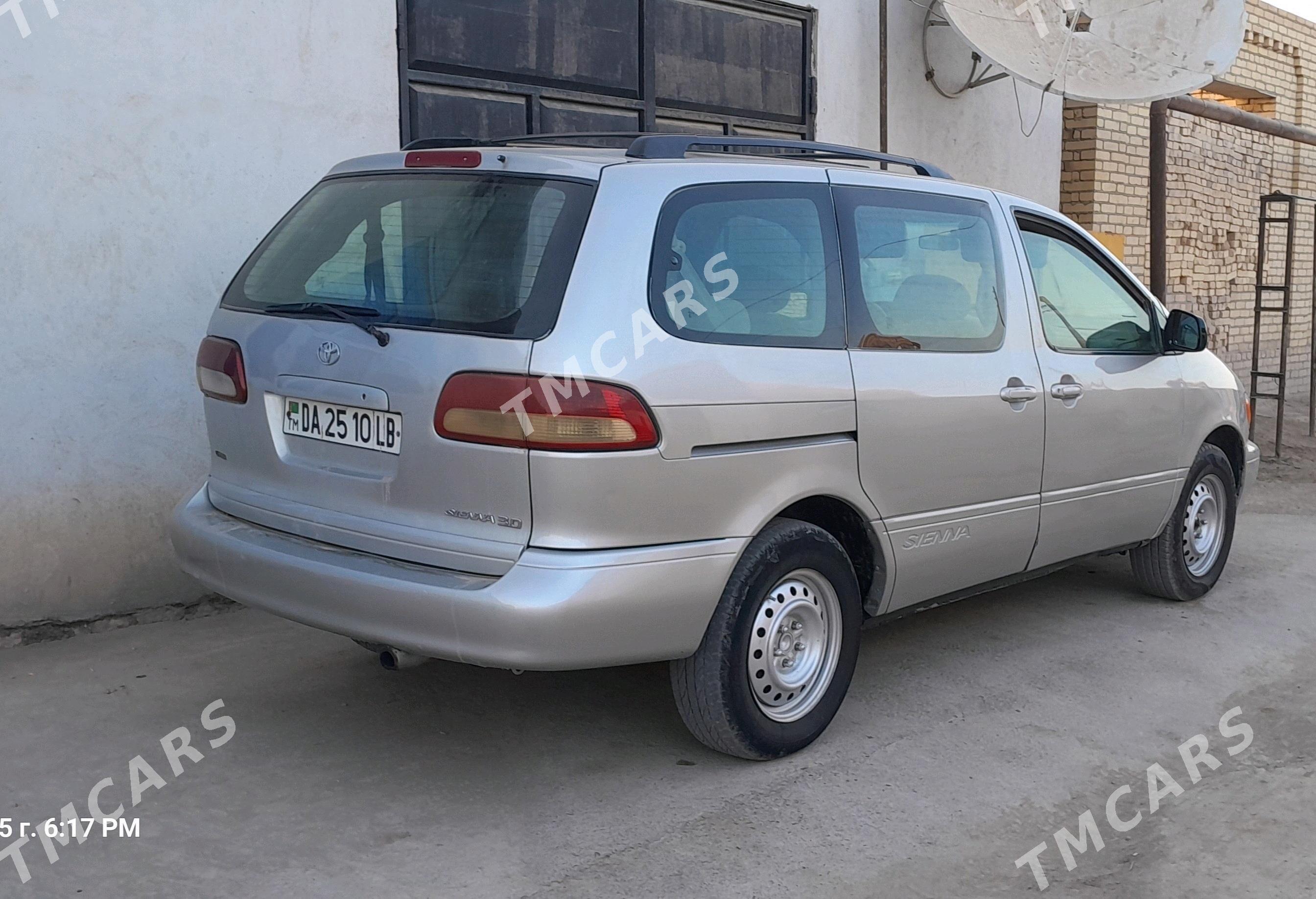 Toyota Sienna 2001 - 155 000 TMT - Kerki - img 3