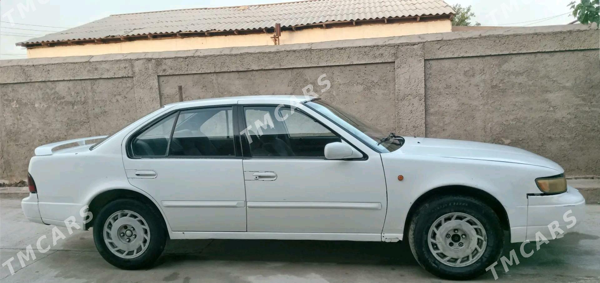 Nissan Maxima 1994 - 30 000 TMT - Oguz han - img 3