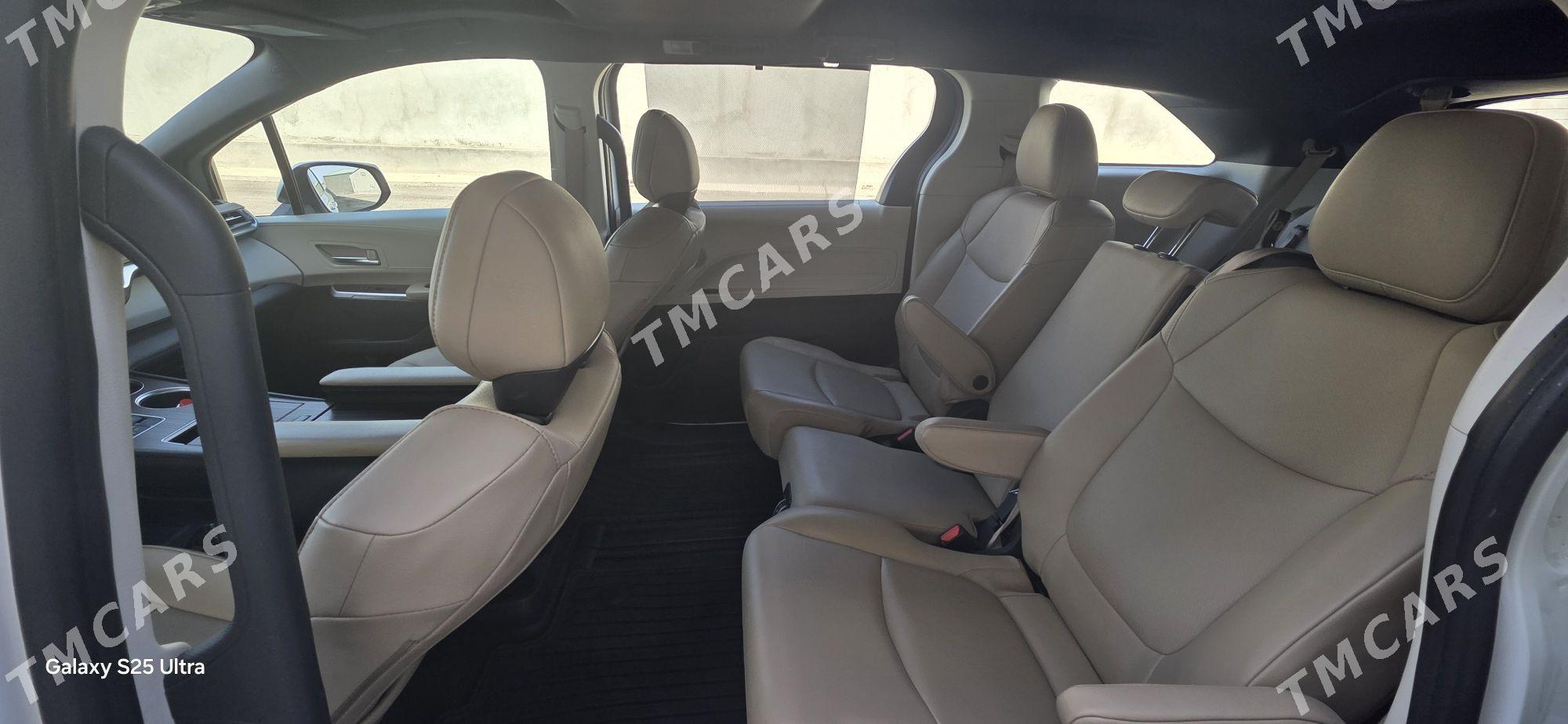 Toyota Sienna 2021 - 540 000 TMT - Gökdepe - img 7