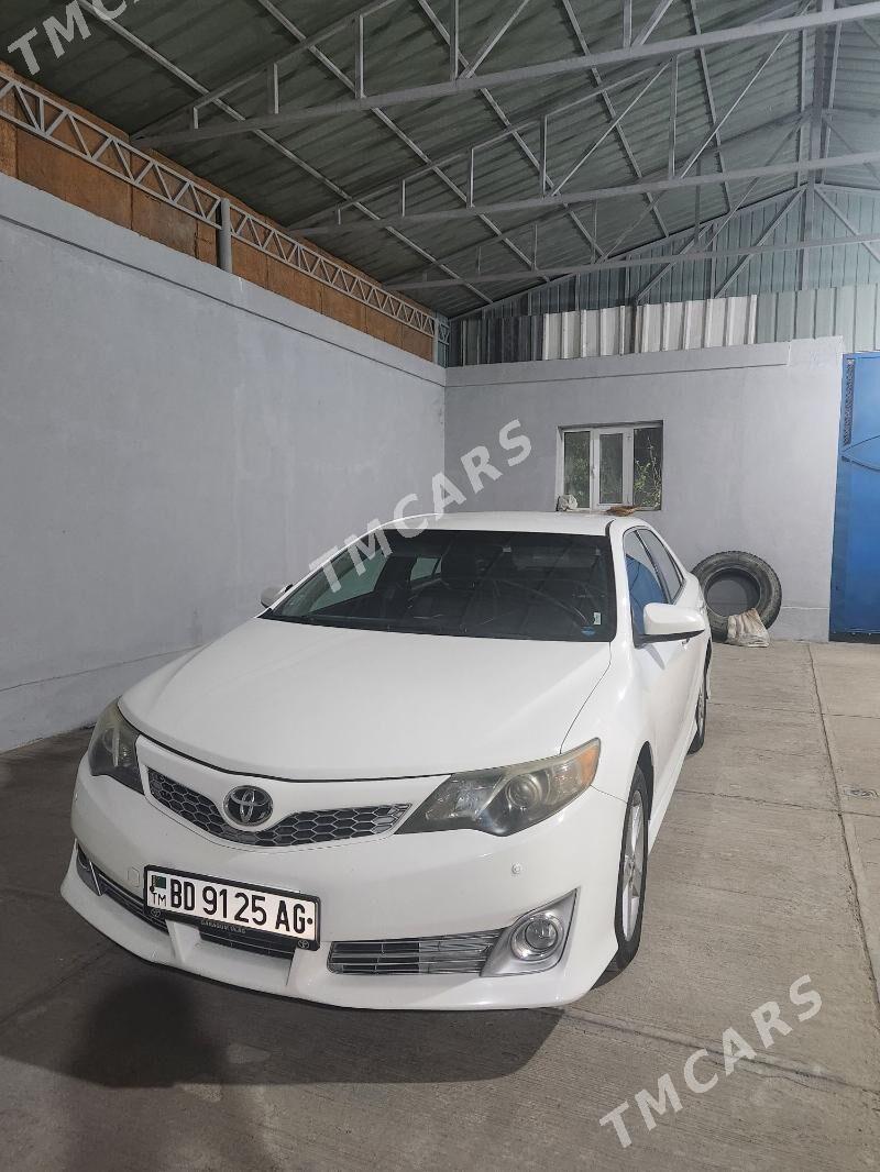 Toyota Camry 2012 - 223 000 TMT - Garadamak - img 3