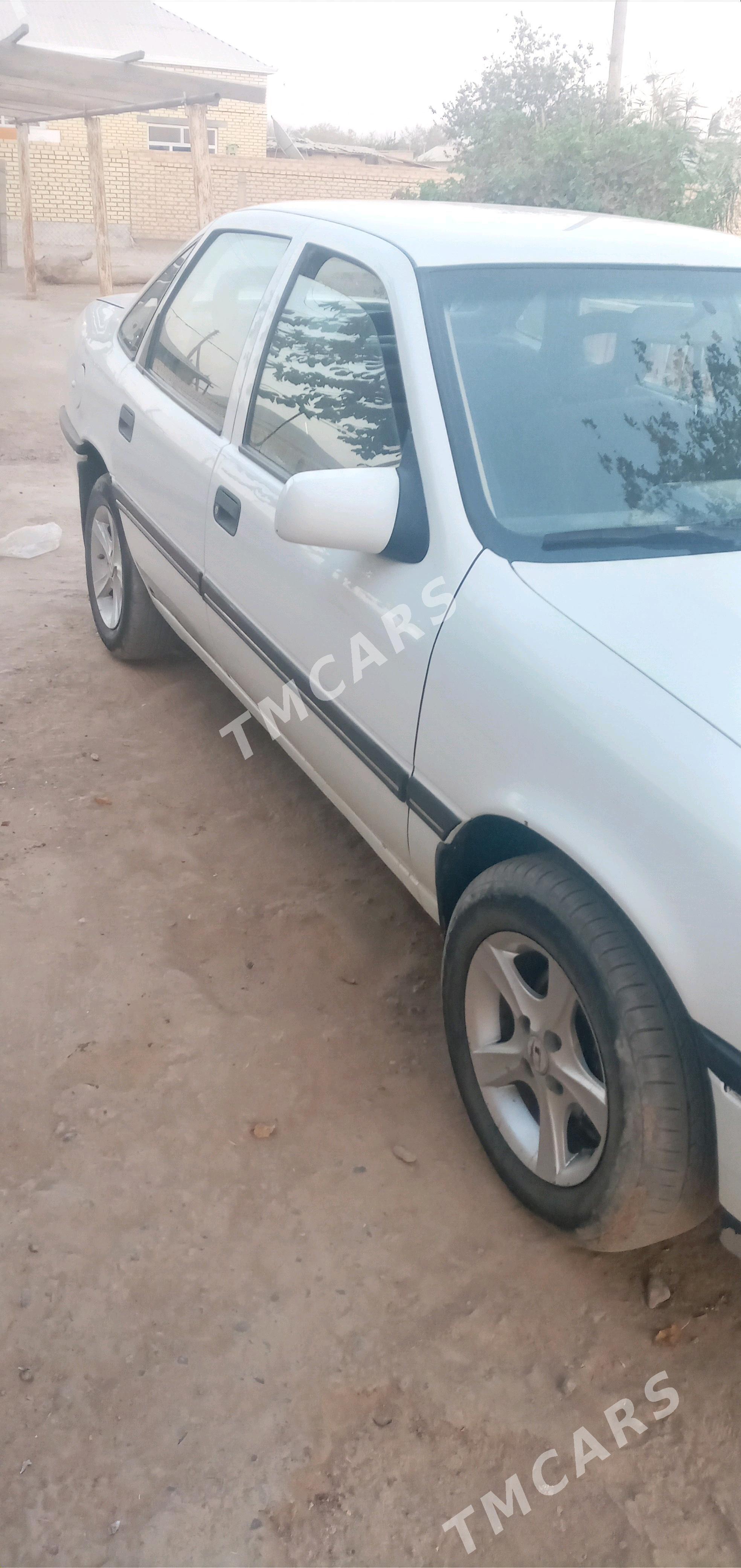 Opel Vectra 1990 - 36 000 TMT - Garagum etraby - img 3