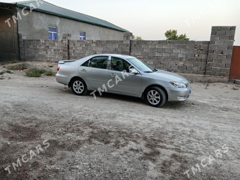 Toyota Camry 2004 - 140 000 TMT - Фарап - img 2