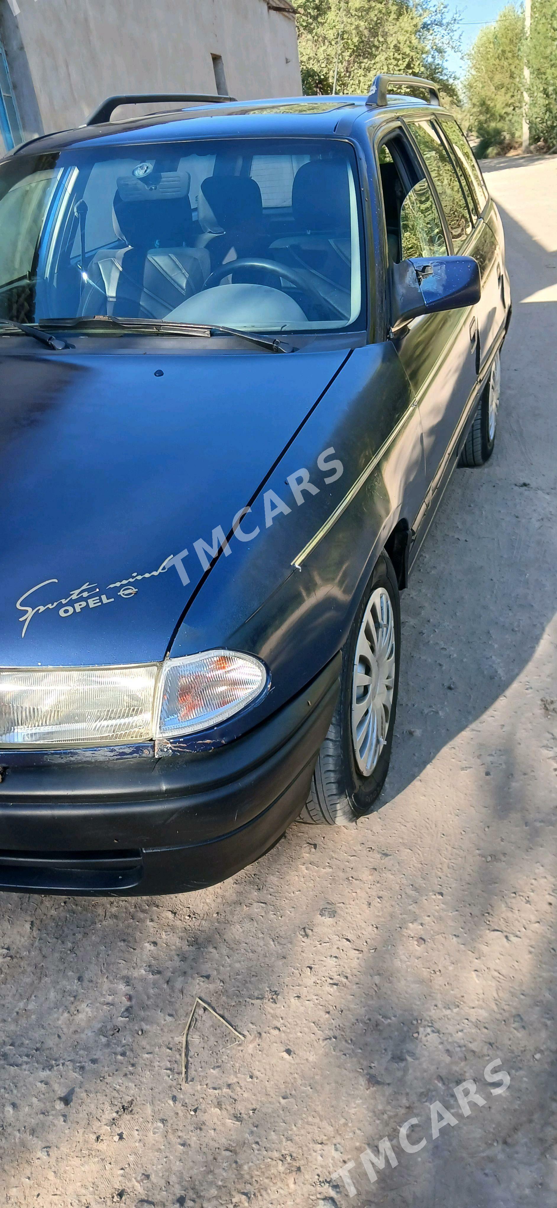 Opel Astra 1993 - 30 000 TMT - Gubadag - img 3