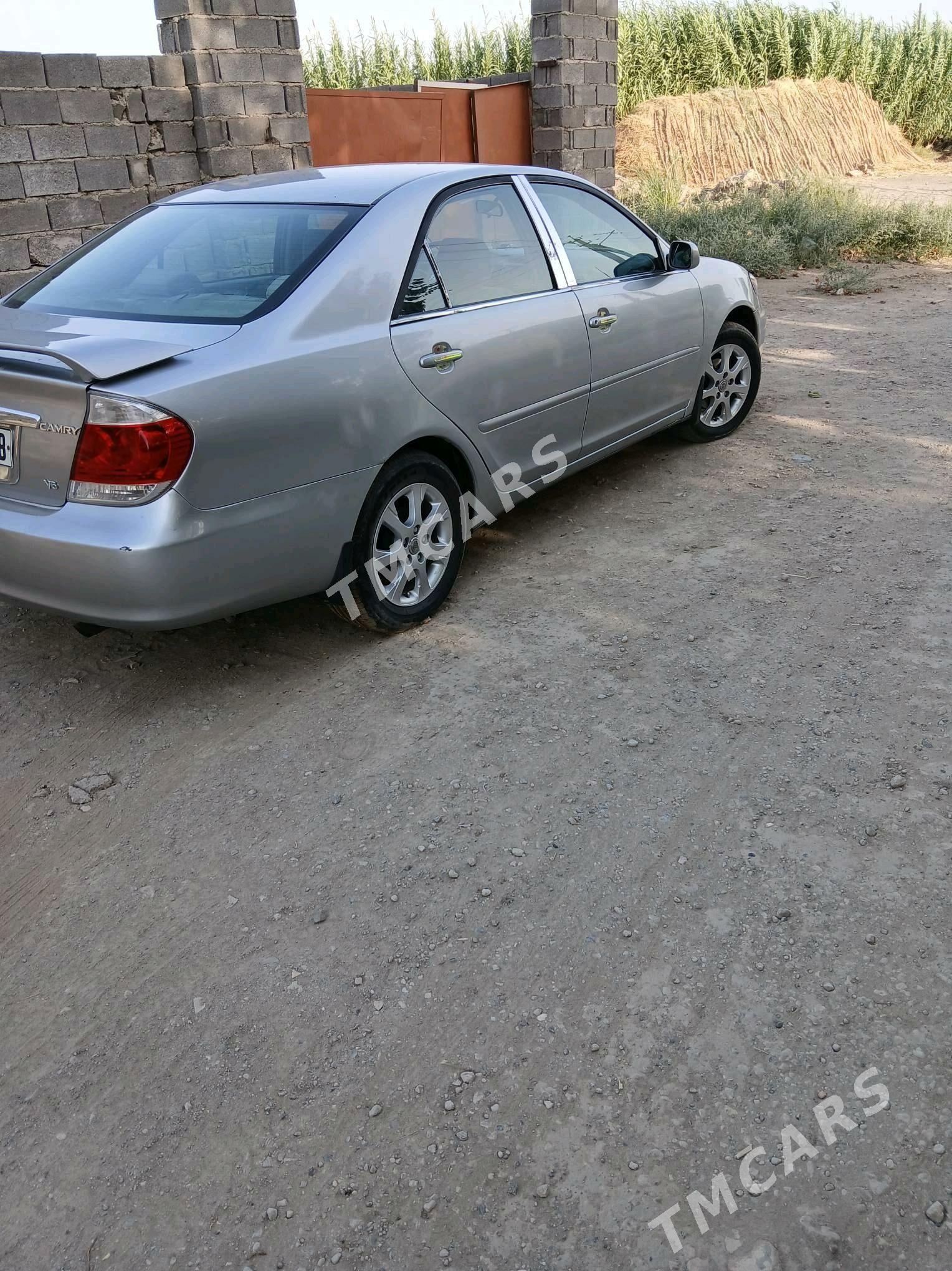 Toyota Camry 2004 - 140 000 TMT - Фарап - img 6