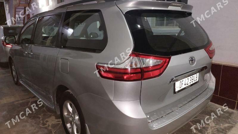 Toyota Sienna 2018 - 390 000 TMT - Köýtendag - img 4