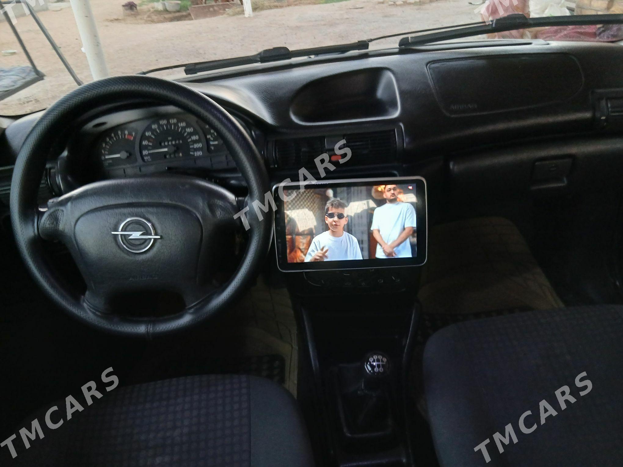Opel Astra 1996 - 47 000 TMT - Mary - img 8