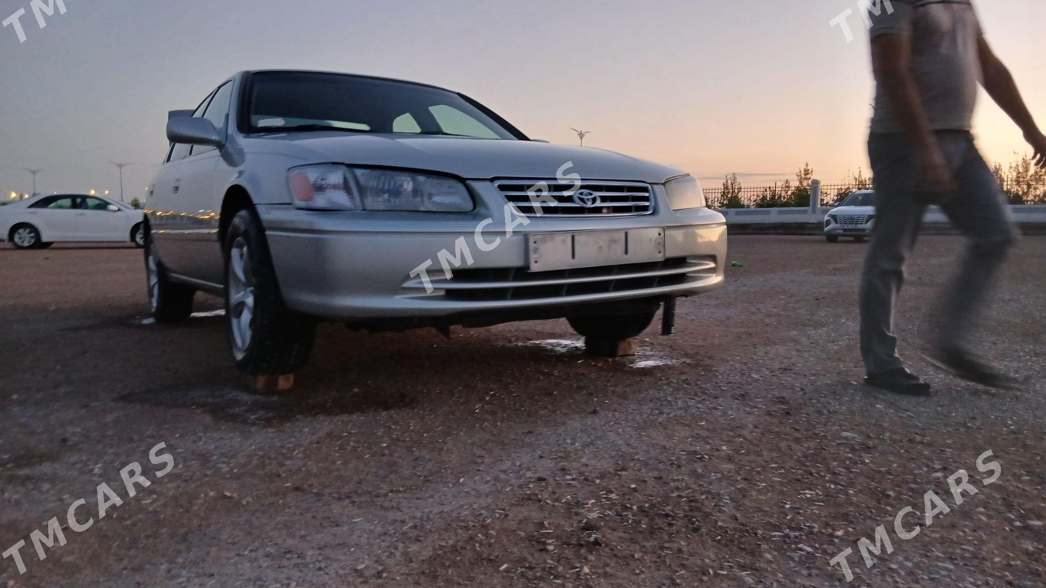 Toyota Camry 2001 - 144 000 TMT - Daşoguz - img 4