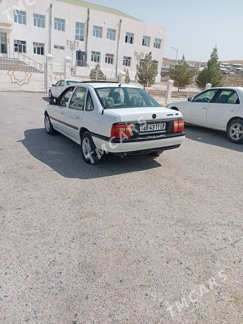 Opel Vectra 1992 - 28 000 TMT - Magdanly - img 3