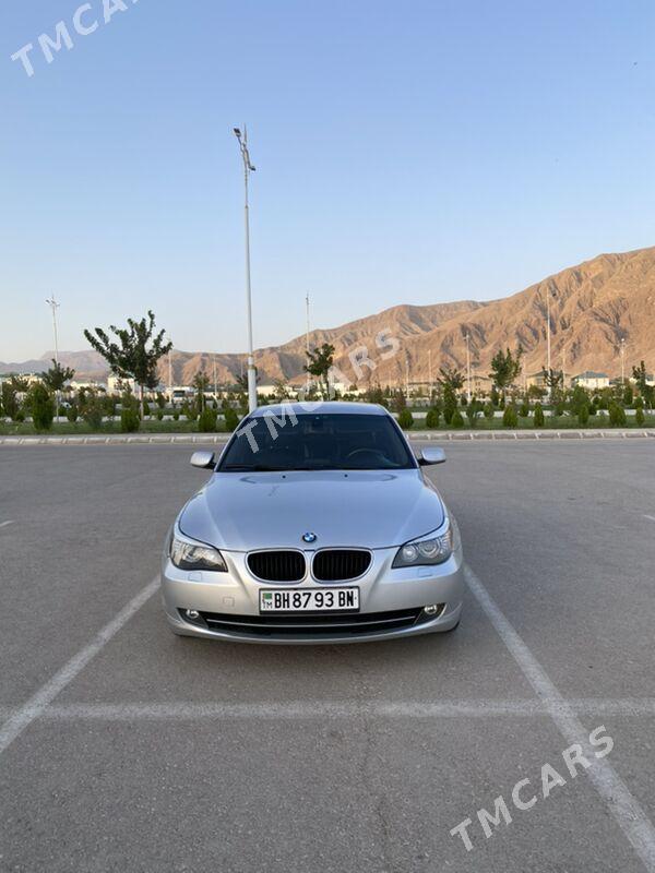 BMW E60 2004 - 179 000 TMT - Балканабат - img 5