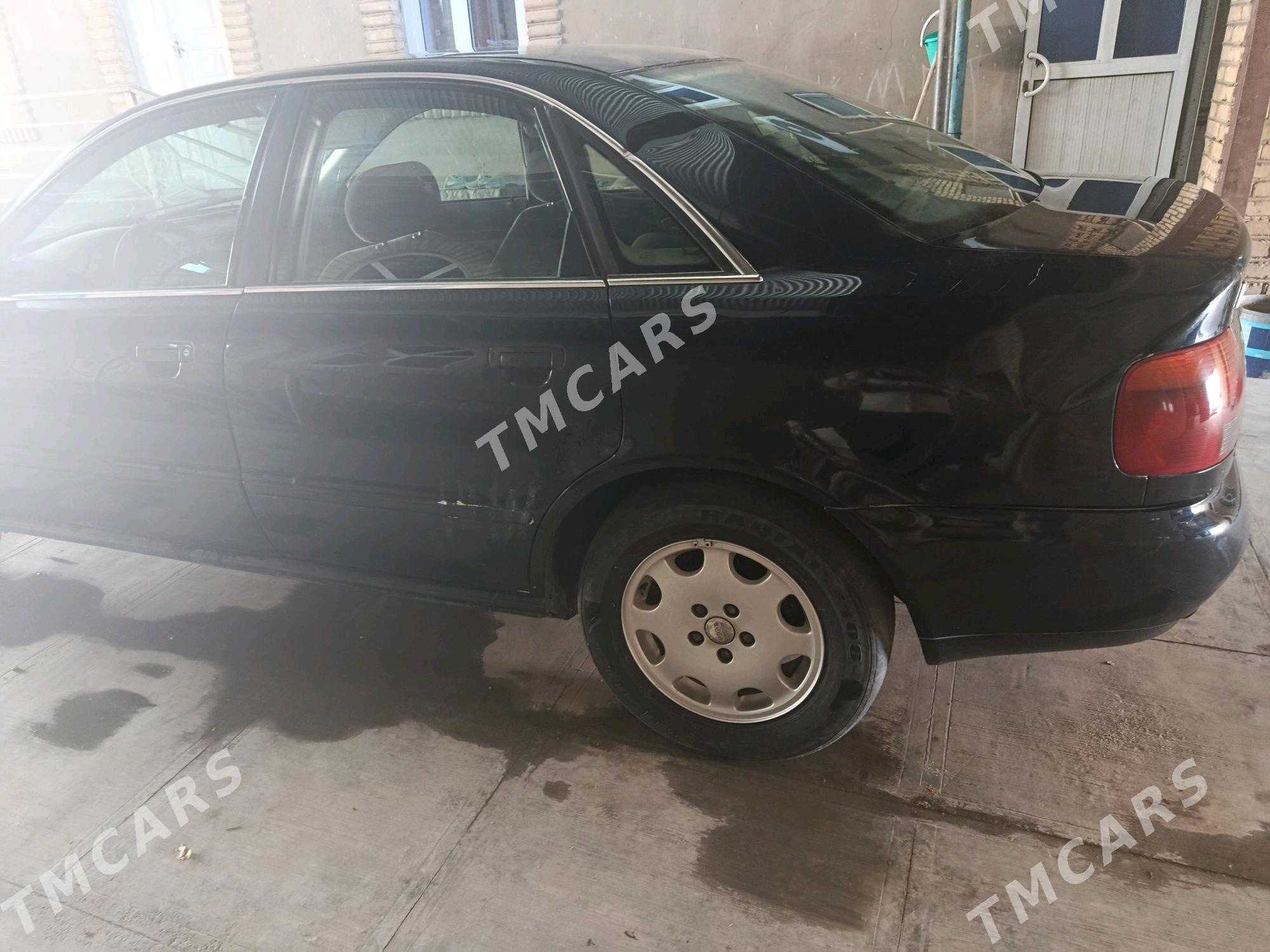 Audi A4 1996 - 30 000 TMT - Мары - img 3