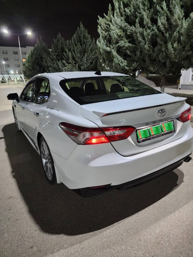 Toyota Camry 2018 - 295 000 TMT - Ашхабад - img 2