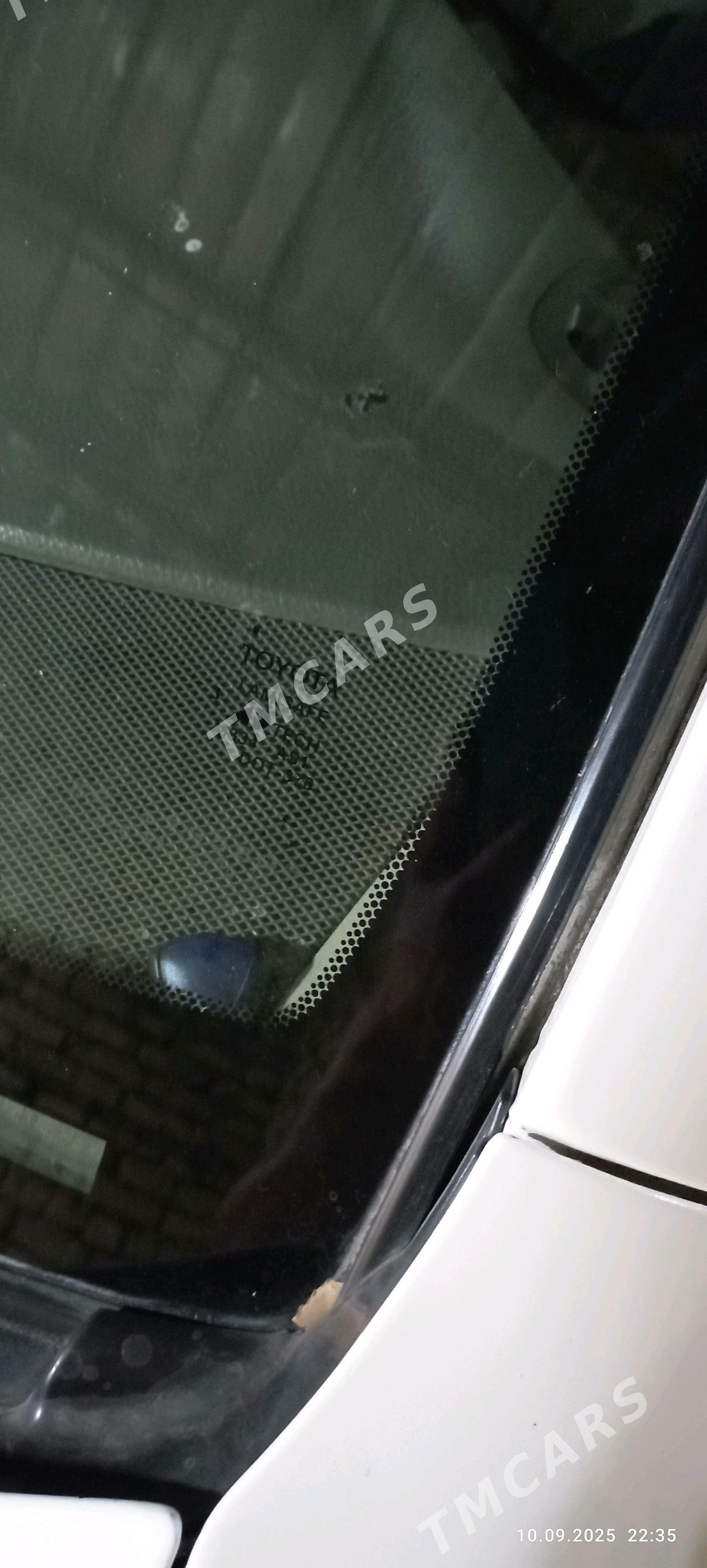 Toyota Camry 2005 - 170 000 TMT - Дянев - img 2