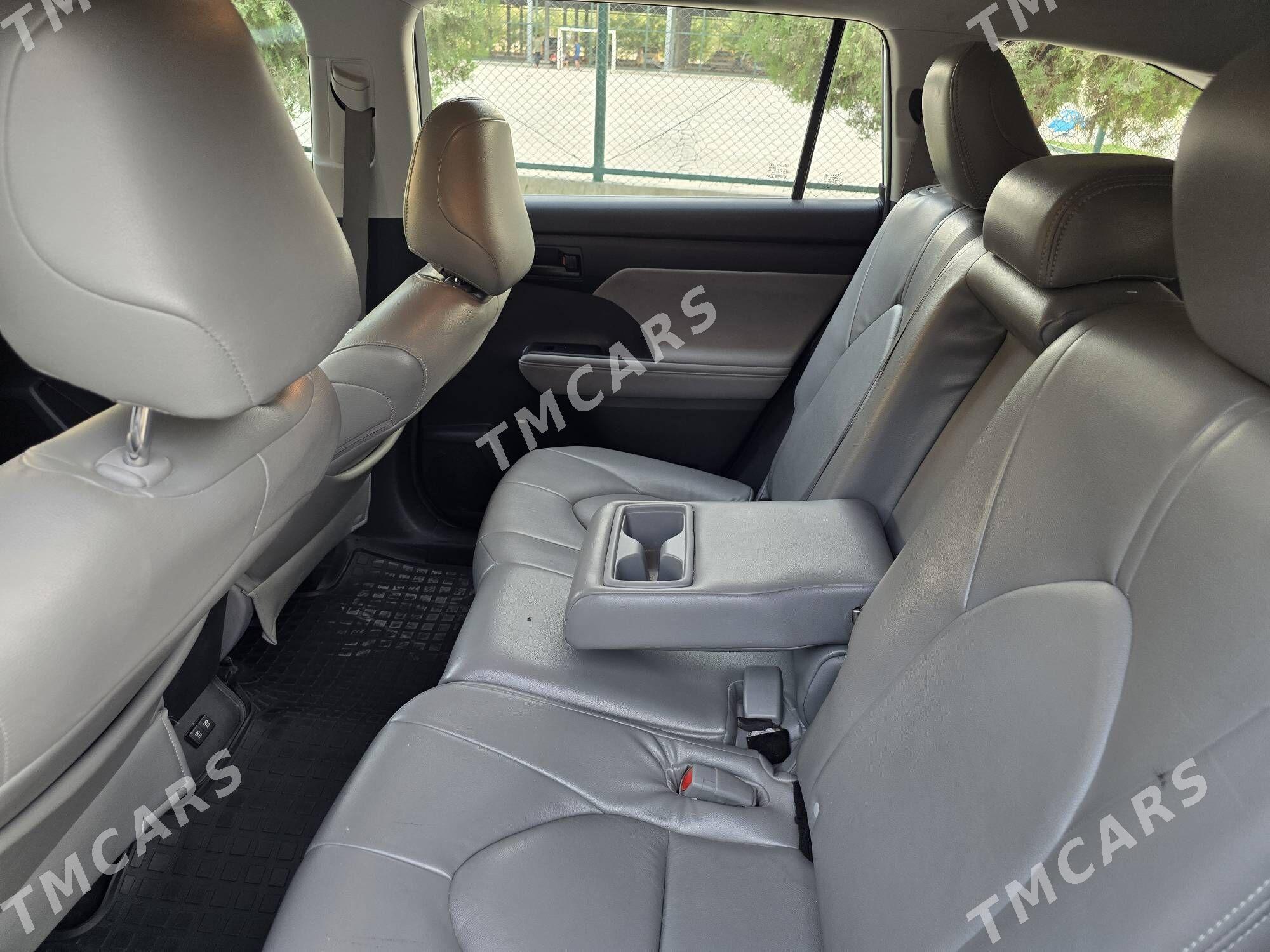 Toyota Highlander 2020 - 448 000 TMT - Ашхабад - img 2