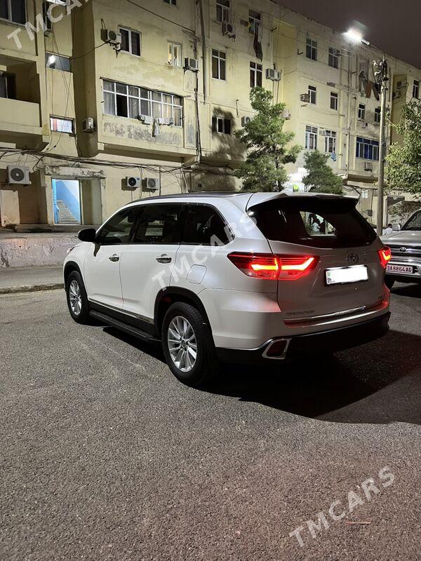 Toyota Highlander 2019 - 510 000 TMT - Ашхабад - img 5