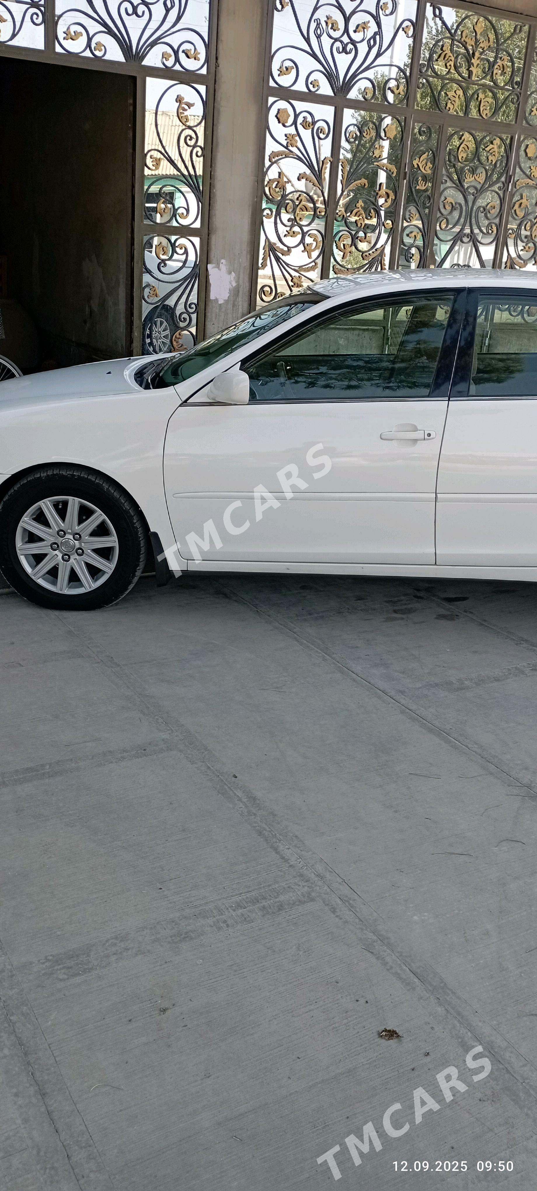 Toyota Camry 2005 - 170 000 TMT - Дянев - img 3