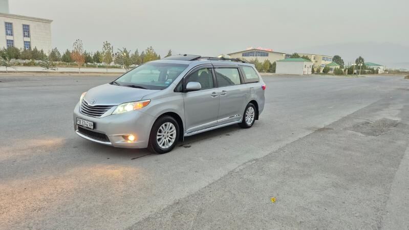 Toyota Sienna 2015 - 380 000 TMT - Гёкдепе - img 2