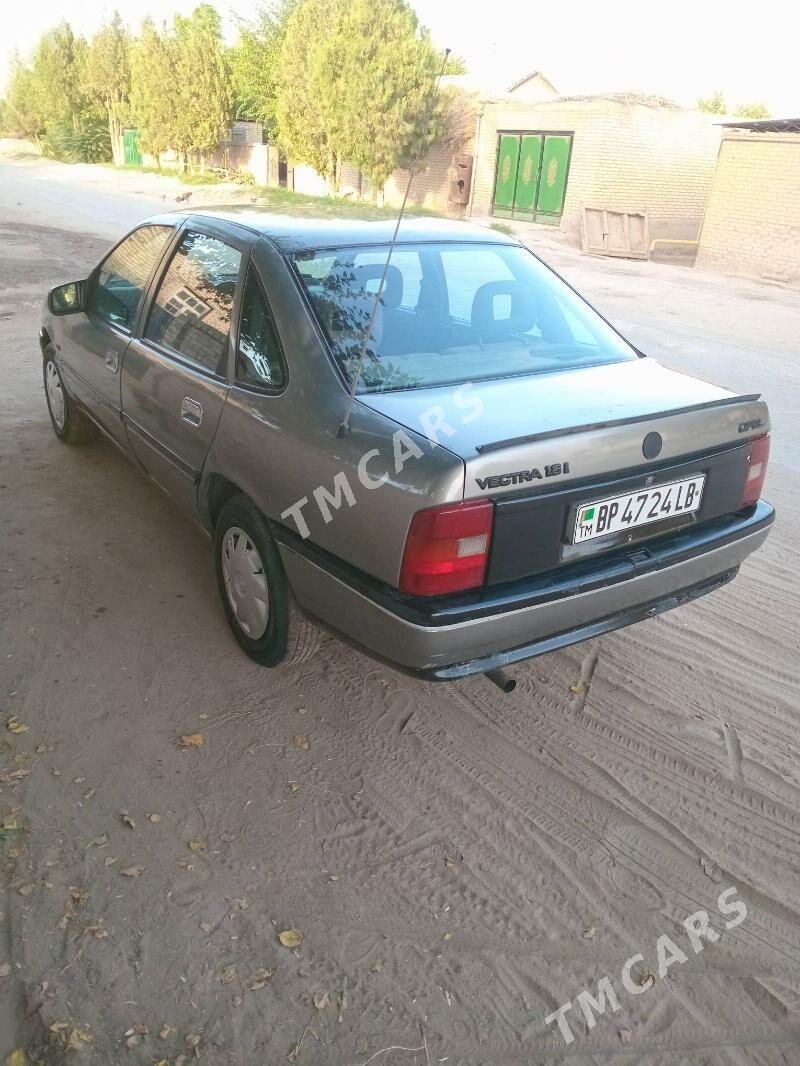 Opel Vectra 1992 - 22 000 TMT - Kerki - img 2