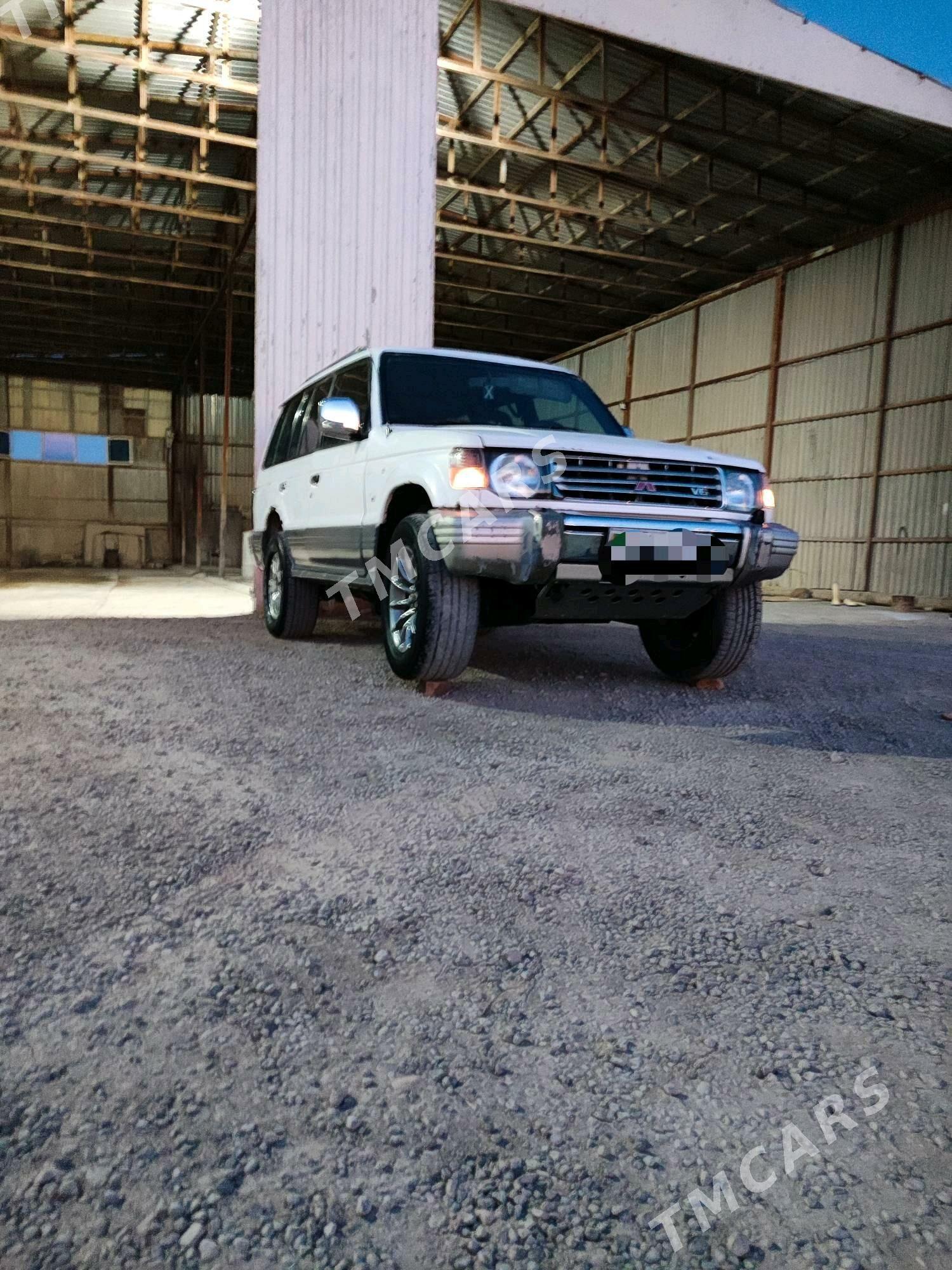 Mitsubishi Montero 1994 - 22 000 TMT - Gyzylarbat - img 5
