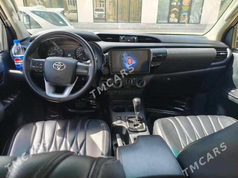 Toyota Hilux 2021 - 640 000 TMT - Türkmenabat - img 4