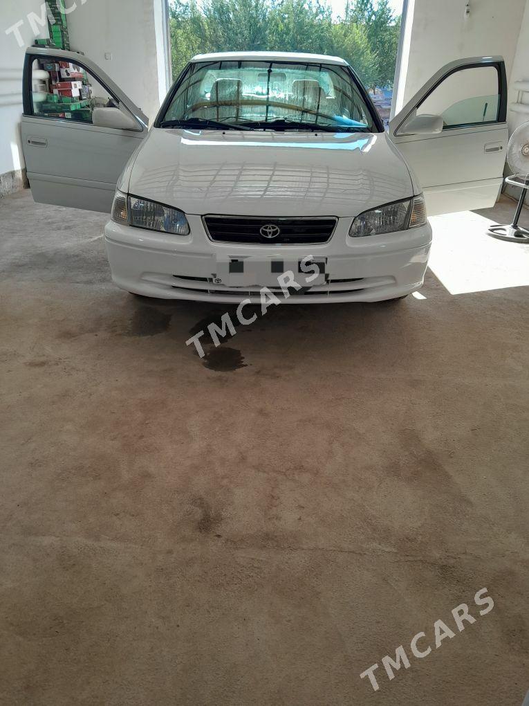 Toyota Camry 2001 - 150 000 TMT - Köneürgenç - img 3