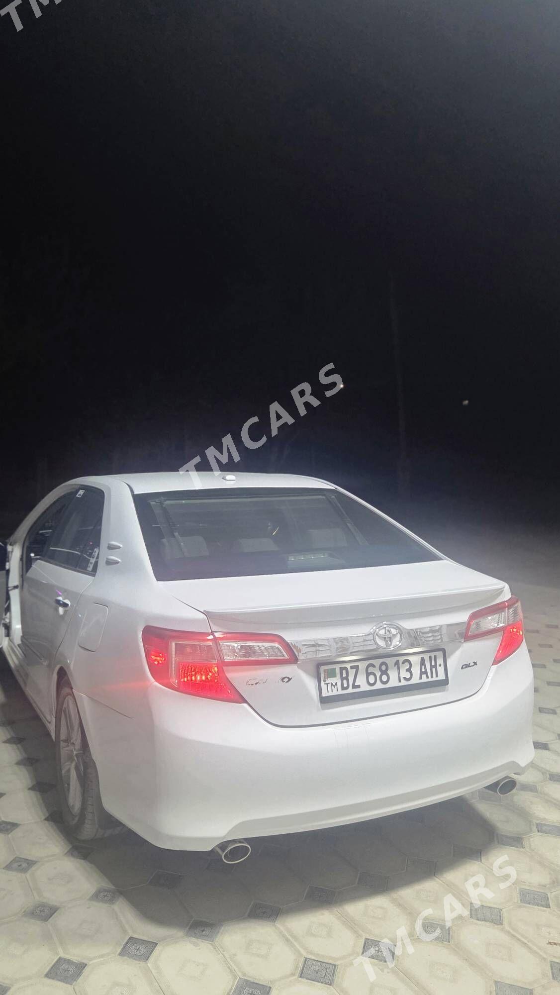 Toyota Camry 2012 - 260 000 TMT - Теджен - img 6