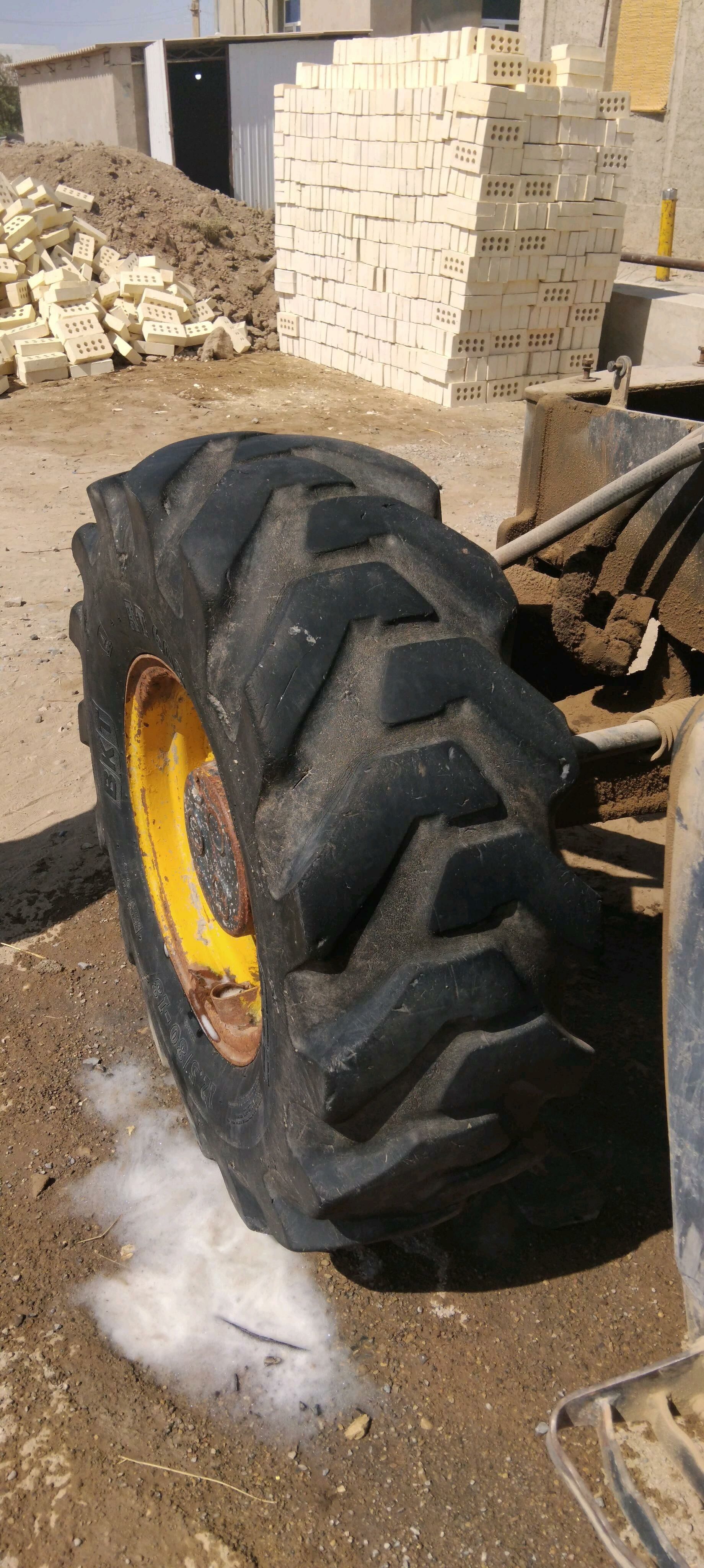 Jcb teker 1 900 TMT - Мары - img 2