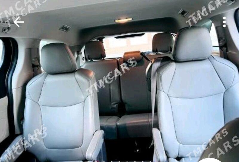 Toyota Sienna 2022 - 470 000 TMT - Türkmenabat - img 3