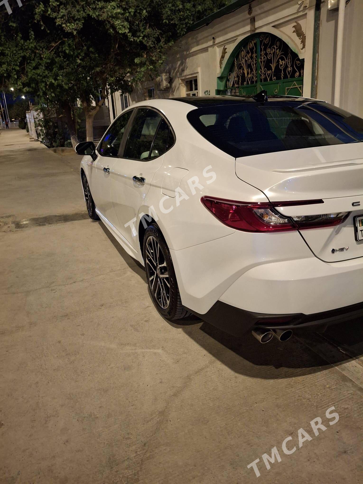 Toyota Camry Hybrid 2024 - 542 000 TMT - Gurtly - img 6