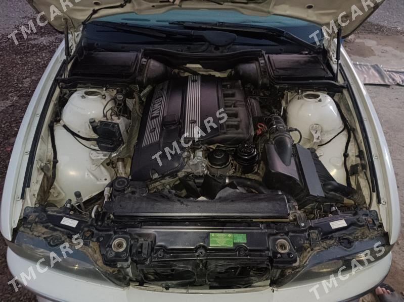 BMW 525 2002 - 139 000 TMT - Mary - img 4